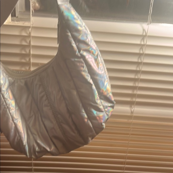 Iridescent White and Silver from Target made in china - Picture 4 of 6